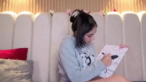 Snapshot of melanny_petite chatting on 03/12/26, 01:50 melanny_petite online show from 03/12/26, 01:50