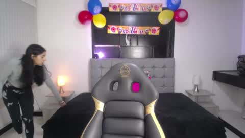 melanny_petite online show from 07/10/26, 12:30