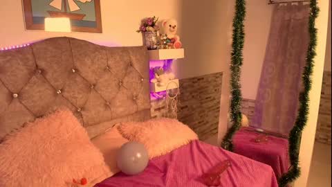 Melanny taylor online show from 12/22/24, 06:04