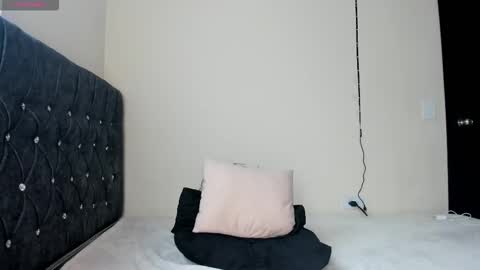 Snapshot of melany_curt chatting on 03/22/26, 03:26 melany_curt online show from 03/22/26, 03:26
