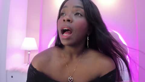 Melanie online show from 10/03/25, 03:58