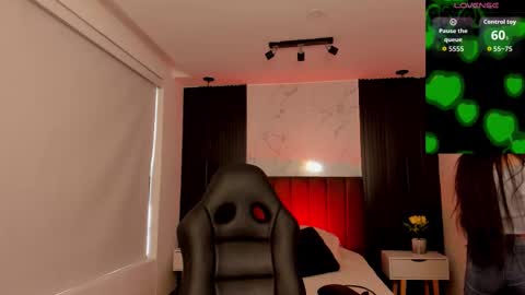 Snapshot of melany_heaven chatting on 11/11/25, 09:15 melany_heaven online show from 11/11/25, 09:15