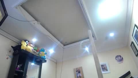 melany online show from 12/12/24, 10:45