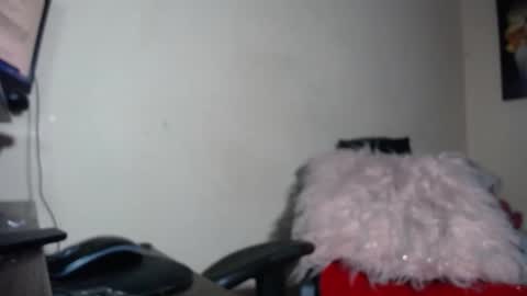 Snapshot of melany_isabella chatting on 12/23/25, 08:34 melany online show from 12/23/25, 08:34