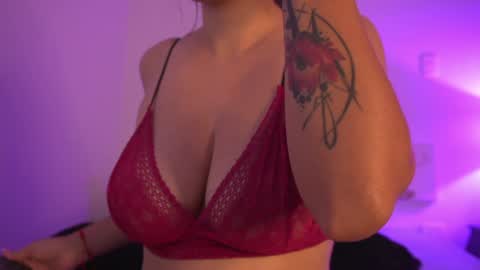 melany online show from 12/18/24, 11:34