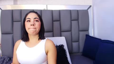 Snapshot of melany_roberts_ chatting on 05/22/26, 03:02 Melany online show from 05/22/26, 03:02