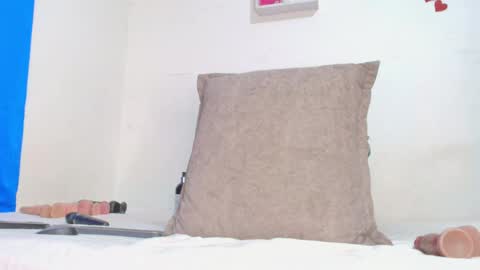 Snapshot of melanyy_miller chatting on 05/16/26, 03:36 melanny online show from 05/16/26, 03:36