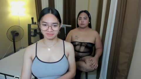 Snapshot of melayfoxx chatting on 03/12/26, 10:27 melayfoxx online show from 03/12/26, 10:27