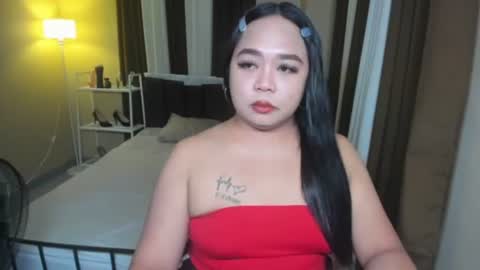 Snapshot of melayfoxx chatting on 05/05/26, 06:27 melayfoxx online show from 05/05/26, 06:27