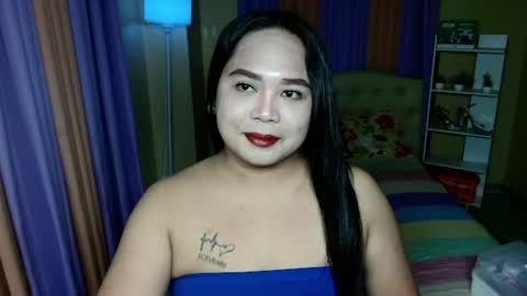 Snapshot of melayfoxx chatting on 05/17/26, 04:14 melayfoxx online show from 05/17/26, 04:14