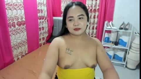Snapshot of melayfoxx chatting on 05/25/26, 05:41 melayfoxx online show from 05/25/26, 05:41