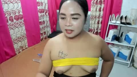 Snapshot of melayfoxx chatting on 06/05/26, 06:09 melayfoxx online show from 06/05/26, 06:09