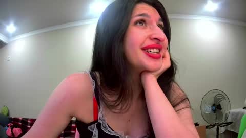 melena_caramel online show from 05/18/26, 07:41
