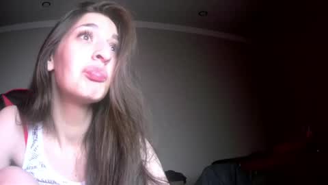 melena_caramel online show from 06/01/26, 07:04