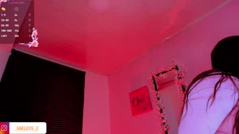 amelia  online show from 10/11/25, 12:21