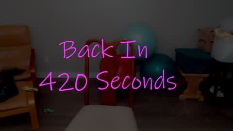 Snapshot of melhoho chatting on 01/24/25, 05:53 Snow Hobot online show from 01/24/25, 05:53