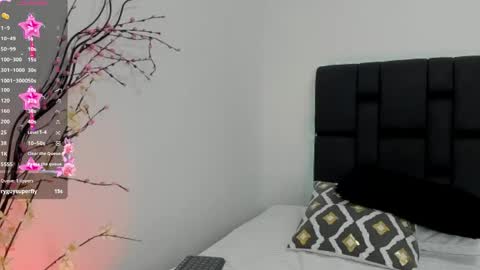 Snapshot of meli_rosee chatting on 05/21/26, 10:39 Meli online show from 05/21/26, 10:39