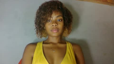 Snapshot of meliana98 chatting on 10/20/25, 10:05 meliana98 online show from 10/20/25, 10:05