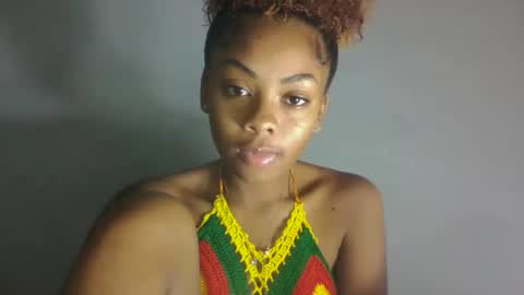 Snapshot of meliana98 chatting on 10/21/25, 08:42 meliana98 online show from 10/21/25, 08:42