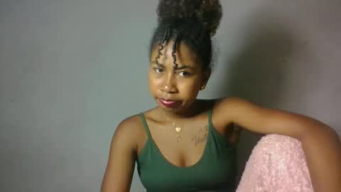 Snapshot of meliana98 chatting on 11/05/25, 09:59 meliana98 online show from 11/05/25, 09:59