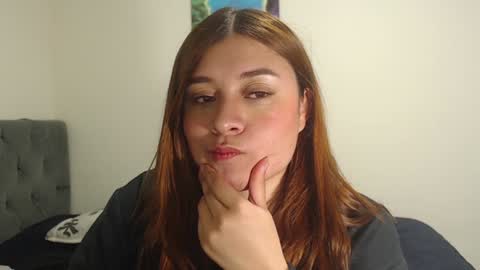 Snapshot of meliinna_xxx chatting on 01/09/25, 06:27 meliinna_xxx online show from 01/09/25, 06:27