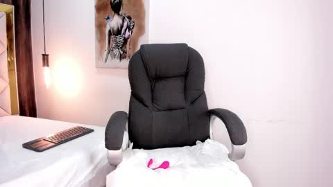 Snapshot of meliissa_cano chatting on 06/04/26, 08:04 Meliisa online show from 06/04/26, 08:04