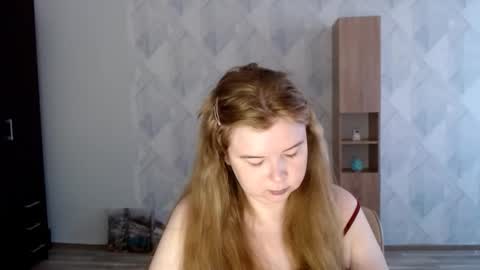 Snapshot of melina_beauty chatting on 09/15/25, 03:06 Melina online show from 09/15/25, 03:06