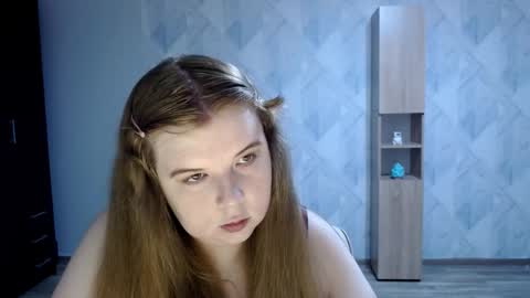 Snapshot of melina_beauty chatting on 09/20/25, 03:07 Melina online show from 09/20/25, 03:07