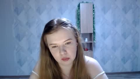 Snapshot of melina_beauty chatting on 01/12/26, 12:21 Melina online show from 01/12/26, 12:21