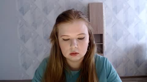 Snapshot of melina_beauty chatting on 02/08/26, 10:29 Melina online show from 02/08/26, 10:29