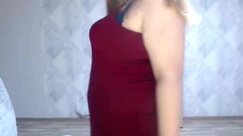 Snapshot of melina_beauty chatting on 03/19/26, 03:10 Melina online show from 03/19/26, 03:10