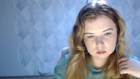 Snapshot of melina_beauty chatting on 04/29/26, 05:30 Melina online show from 04/29/26, 05:30
