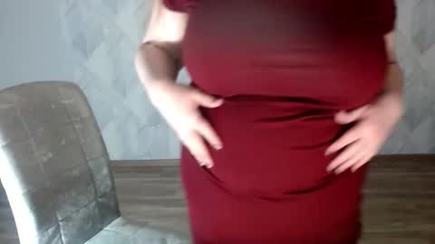 Snapshot of melina_beauty chatting on 05/13/26, 09:44 Melina online show from 05/13/26, 09:44