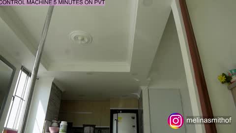 Snapshot of melina_smith1 chatting on 11/21/25, 07:01 MelinaSmith online show from 11/21/25, 07:01