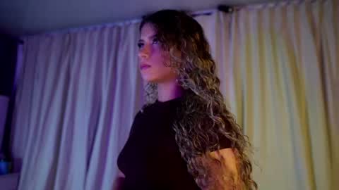 MelinaSmith  online show from 06/21/26, 10:01