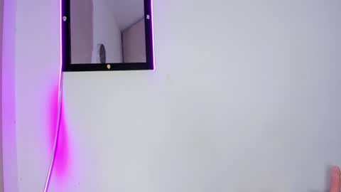 M E L I N A  online show from 06/11/26, 03:15
