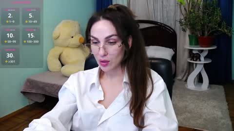 Melina online show from 12/06/24, 10:49