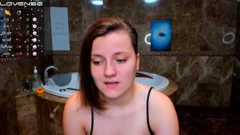 Snapshot of melindat chatting on 10/01/25, 01:11 Melinda online show from 10/01/25, 01:11