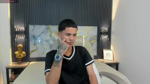 Meliodas online show from 10/11/25, 02:22