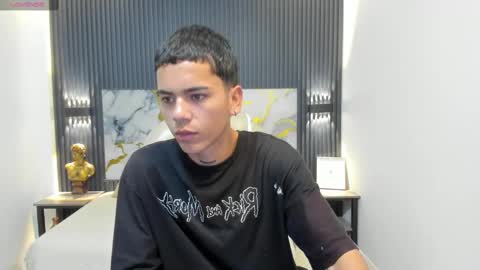 Meliodas online show from 10/21/25, 03:07