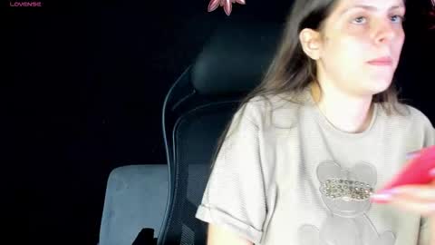 Melissa online show from 10/17/25, 01:46