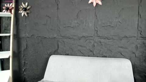 Melissa online show from 10/31/25, 01:56