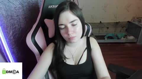 melisanilson online show from 10/17/25, 09:28