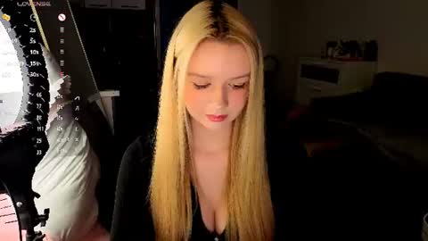 Mel or Lissa 3 Welcome here online show from 07/18/26, 07:17