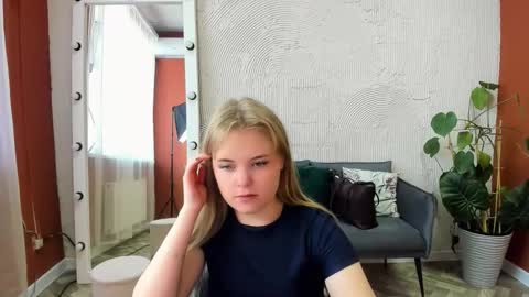 Snapshot of melissa_199 chatting on 10/08/25, 09:07 Sophia online show from 10/08/25, 09:07