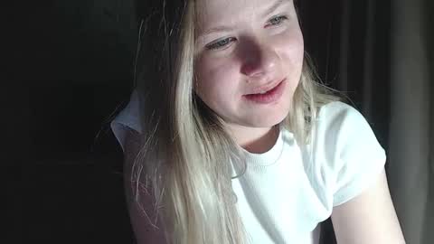 Melissa  Ray online show from 12/09/24, 06:35