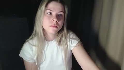 Melissa  Ray online show from 12/19/24, 11:14