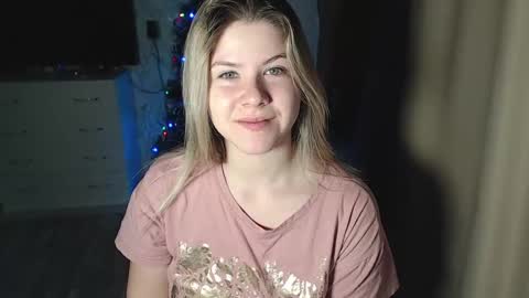 Melissa  Ray online show from 12/23/24, 05:43