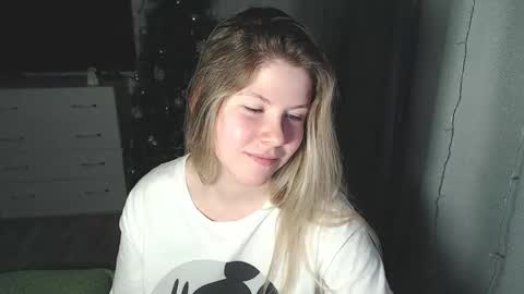 Melissa  Ray online show from 01/25/25, 06:13
