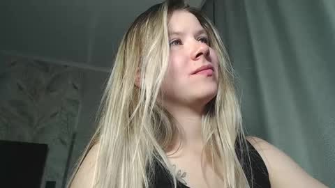 Melissa  Ray online show from 02/26/25, 08:22